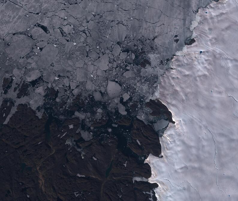 Aerial view of Humboldt Glacier - South