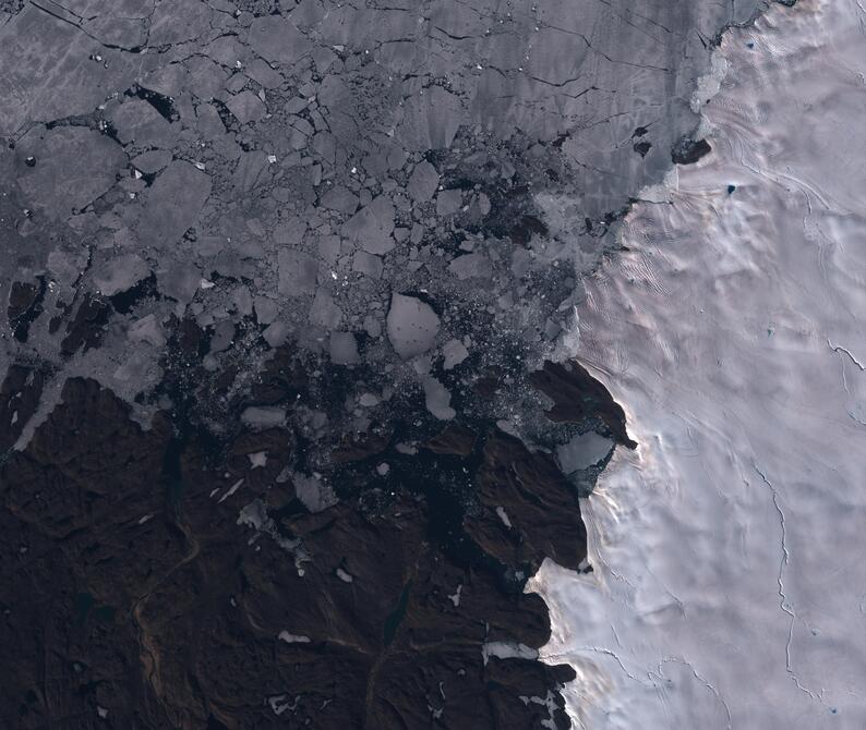 Aerial view of Humboldt Glacier - South