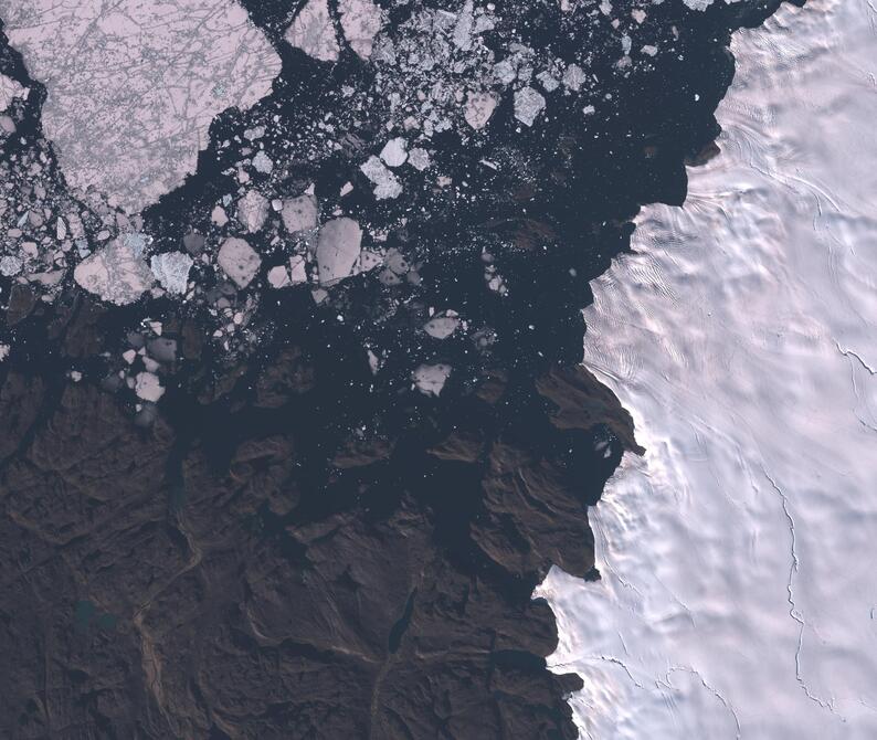 Aerial view of Humboldt Glacier - South