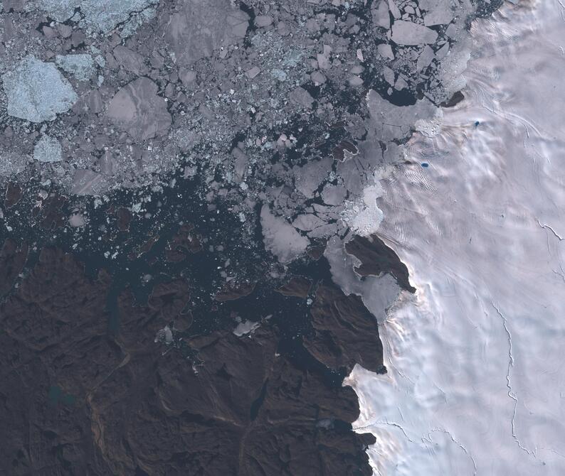 Aerial view of Humboldt Glacier - South